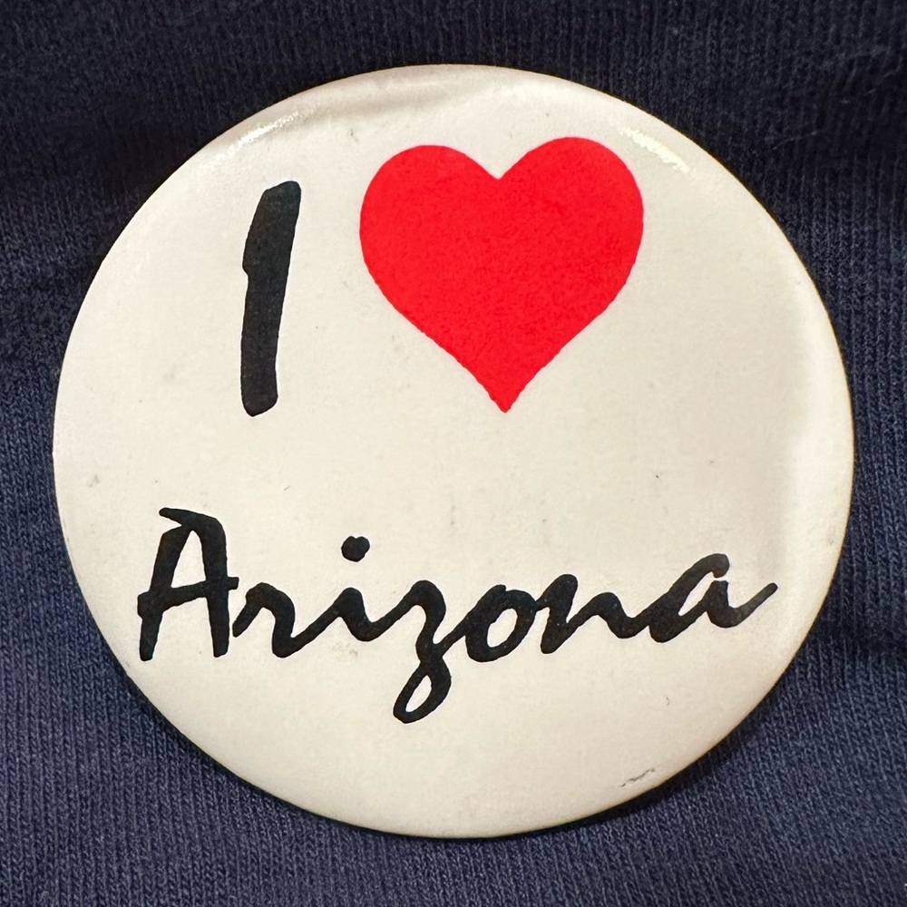 1983 I Love Arizona Button